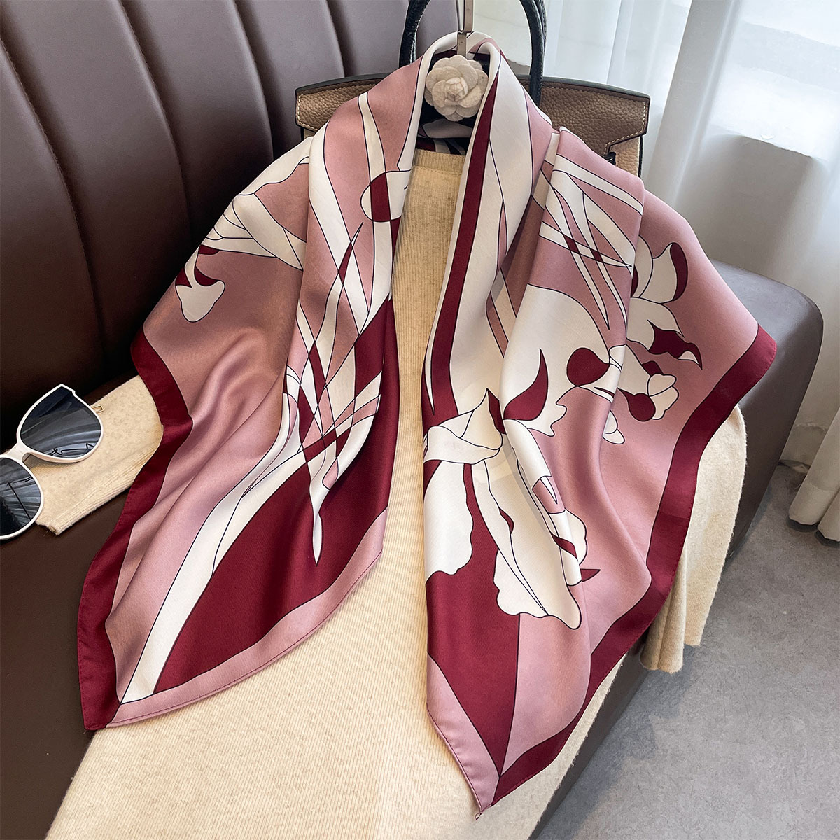 Ascot Neck Scarf - فاخر 90*90 سنتيمتر مربع وشاح حك