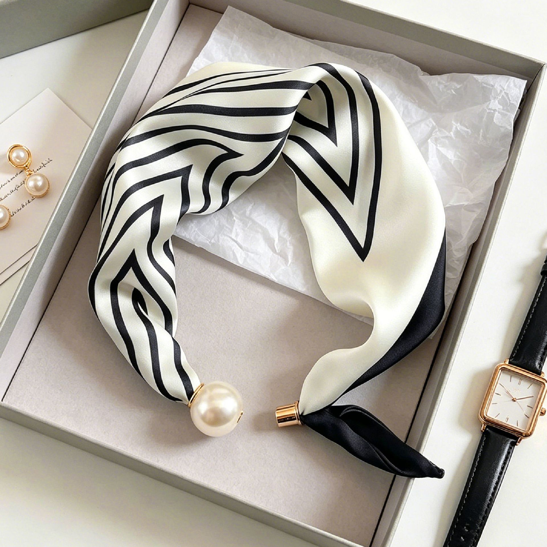 Ascot Neck Scarf - وشاحات أنيقة وعصرية مزينة باللؤلؤ للنساء،