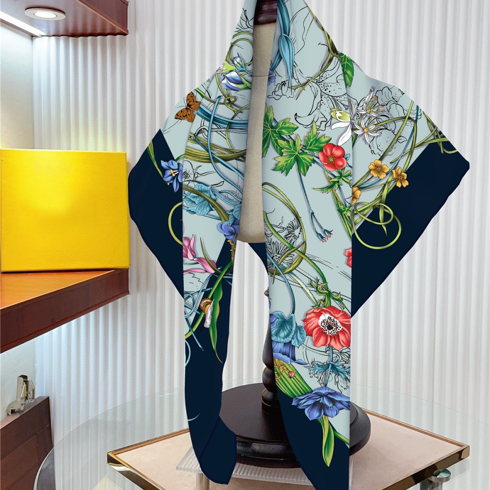 وشاح حريري المرأة الأزهار المط - مراجعة Scarf Silk Square وسعره