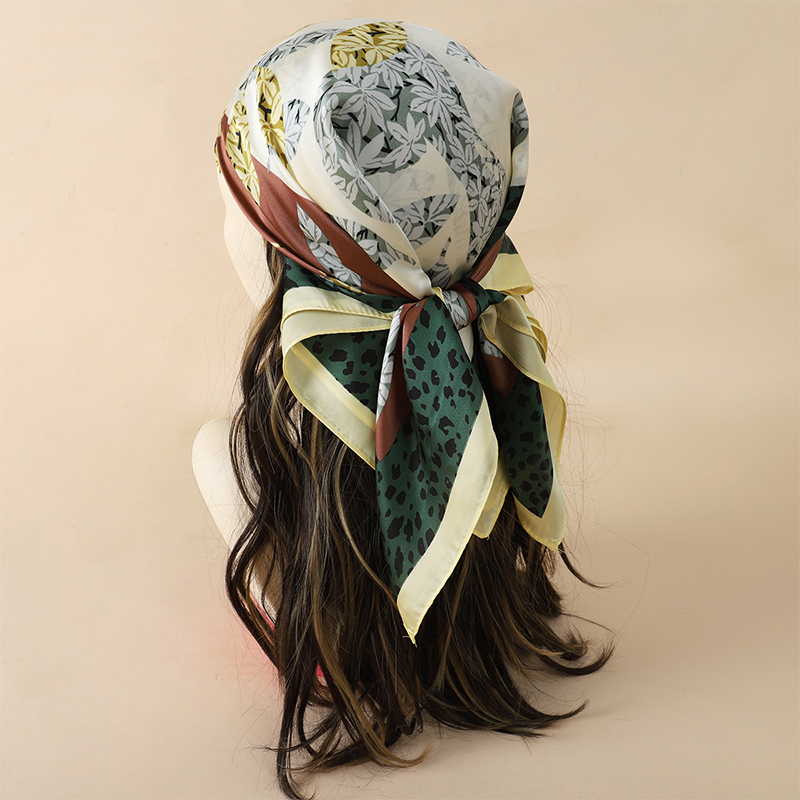 70x70 سنتيمتر النساء وشاح الحر - مراجعة Ascot Neck Scarf وسعره